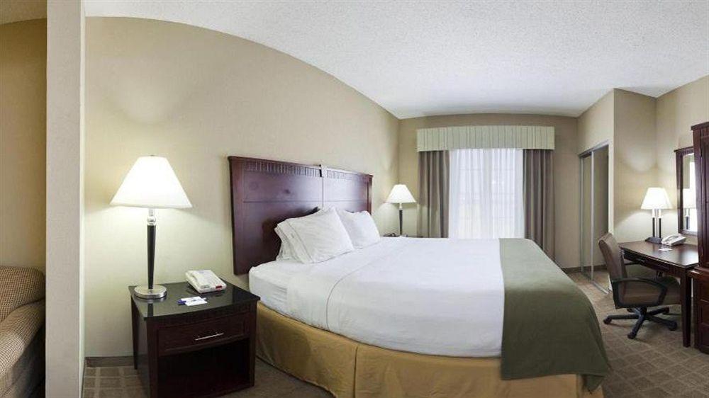 Holiday Inn Express Hotel & Suites Shawnee I-40 By Ihg Exterior foto